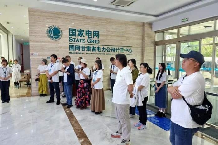 “辟谣侠”行走宁夏、甘肃两地，让网络谣言不攻自破(3)